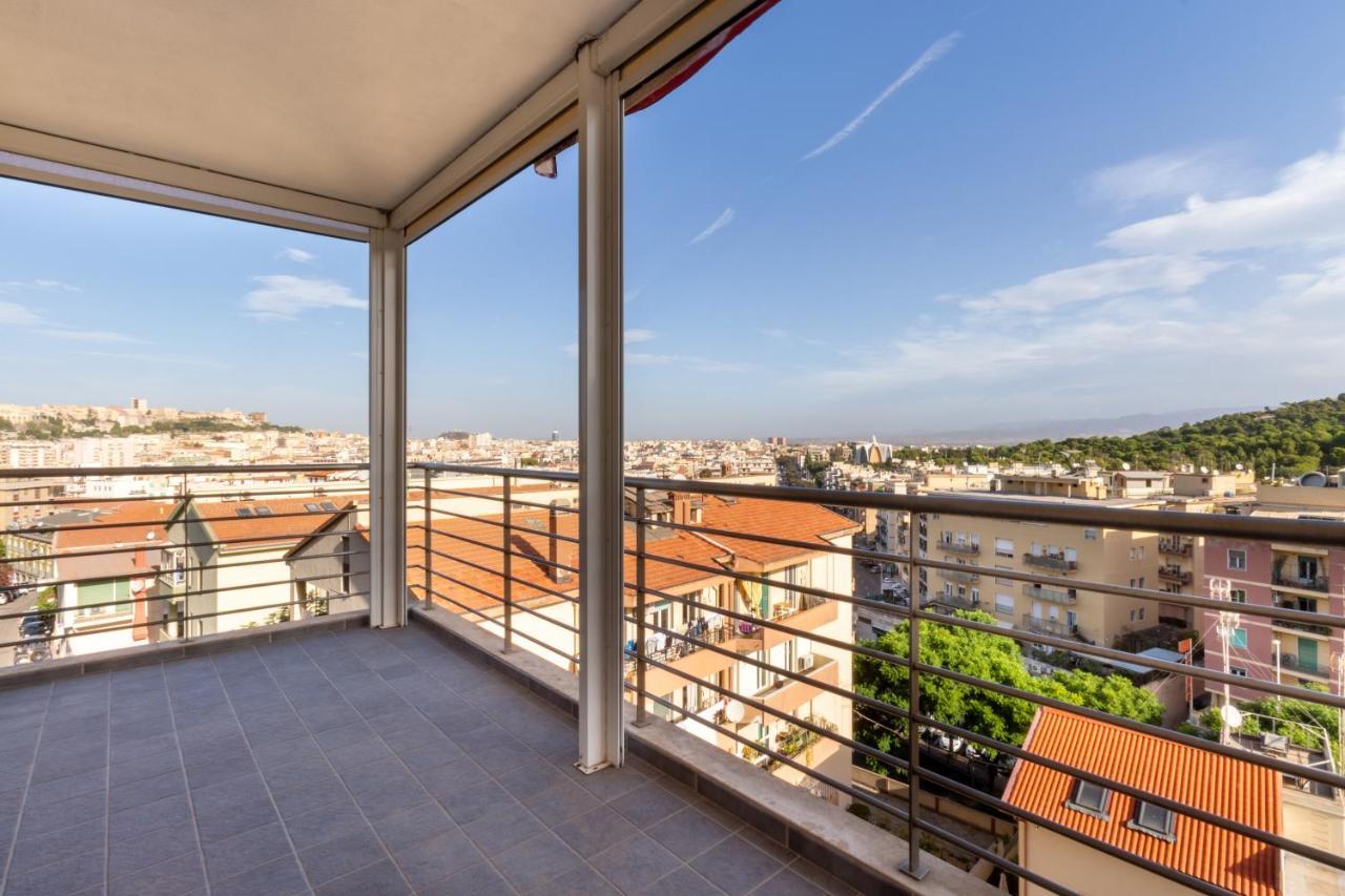 Terrazza61 - Appartamento Con Vista Spettacolare Sulla Citta Di Cagliari Kültér fotó